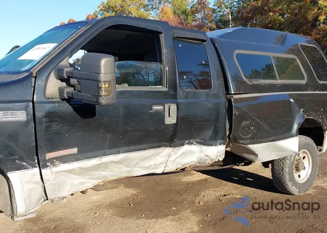 2004 Ford F-250 Lariat/Xl/Xlt from USA, damaged, VIN 1FTNX21P34EC61253